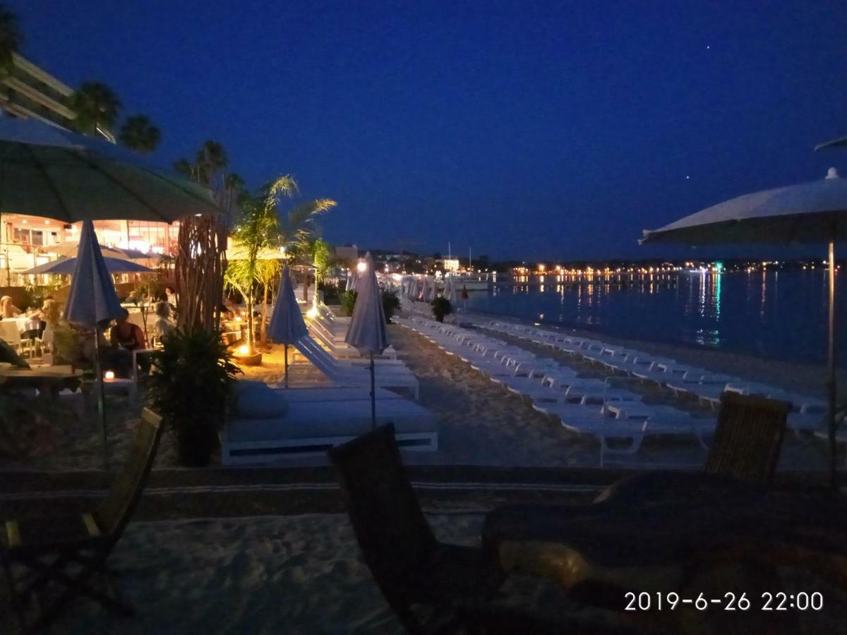 Apt "Laura" Terrasse - Parking - Plage - 5Pers ジュアン・レ・パン エクステリア 写真